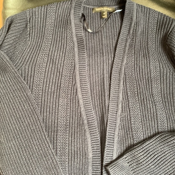 Banana Republic women’s Sweater, Size M, Navy Color - Picture 3 of 7